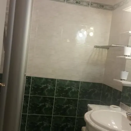 Victor Cousin Studio Apartment Cannes